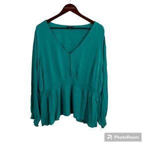 Torrid 4 Solid Emerald Green Gauze Top Smocked Peplum Midi Blouse Long Sleeve R3